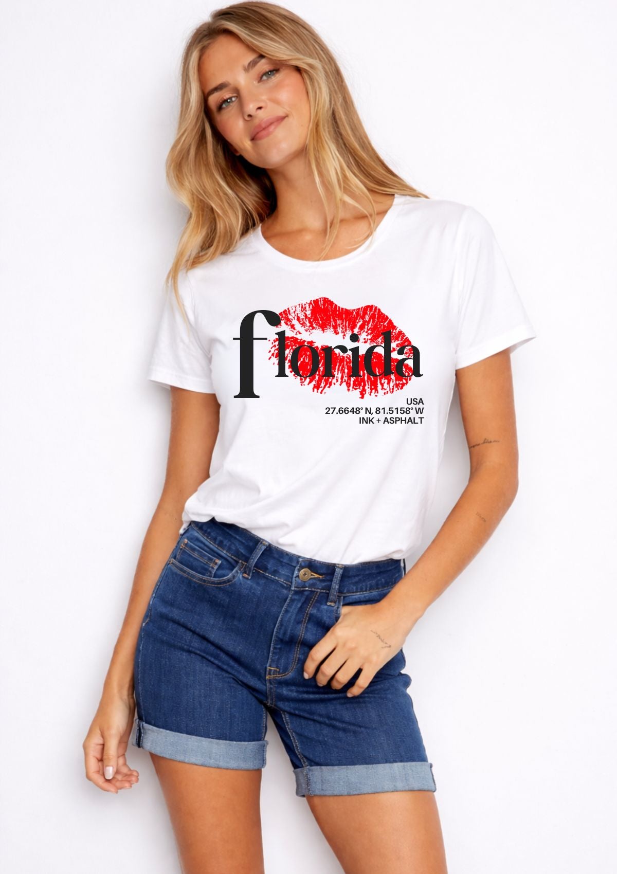 Florida Smooch™ Graphic T-Shirt | Coordinates Travel Tee